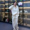 Moda esportiva famosa na internet com terno outono e inverno novo gola semiaberta milk fufu suéter pullover conjunto de duas peças roupa feminina