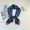 Bufanda de Rayas Blancas y Negras Clásica Nueva de Ins para Primavera y Otoño Bufanda de Seda Ligera Simple Bufanda Pequeña Venta al por Mayor