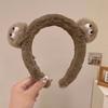 Bonito de pelúcia cerdas olhos pequenos estranha headband feminino outono e inverno pressão lavagem de cabelo rosto maquiagem especial alta Skull top headband headband
