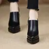 Zapatos de Mujer Individuales Impermeables de Plataforma con Tacón Grueso, Puntiagudos, Estilo Nuevo Primavera 2026 Europeo y Americano, Cómodos, Elegantes, Versátiles, que Aumentan la Altura, con Cremallera, Color Negro