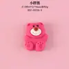 Urso de Desenho Animado Morango Acessórios de Resina DIY para Tamancos, Ímãs de Geladeira, Adesivos para Capa de Celular, Presilhas de Cabelo e Enfeites de Cabelo