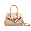Bolsa de mão grande capacidade estilo coreano para mulheres, modelo novo, simples e texturizada, coleção outono 2026, bolsa transversal de design minimalista de nicho