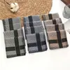 Caja de Regalo Boutique Pañuelo de Algodón Puro para Hombre Hilo de Algodón Peinado Teñido en Hilo Pañuelo de Negocios de Alta Gama Regalo de Boda Venta Caliente Transfronteriza