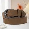 Cinto de Couro Napa para Vestidos, Estilo Versátil e Suave, um Toque Final Perfeito para Looks, Cinto Moderno e Universal