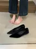 2026 Nuevos Zapatos de Primavera Estilo Francés Elegantes de Tacón Cuña Punta Fina Corte en V Tacón Bajo sin Cordones para el Trabajo y el Viaje