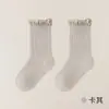 Meias infantis, estilo grosso outono/inverno, com acabamento de renda, design de princesa, feitas de algodão puro, comprimento até a panturrilha, para meninas, bebês e crianças pequenas, qualidade Classe A
