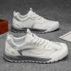 Sapatos Casuais Esportivos de Malha Color Block Verão 2026 Versátil Leve Confortável Estilo de Treinamento Alemão Sapatos Masculinos