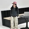 Conjunto de Dos Piezas para Niñas: Camiseta Casual de Manga Larga y Pantalones Cargo de Otoño, Elegante y Versátil, Atuendo de Corte Relajado para Niños Mayores en Primavera