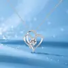 Collar con colgante de doble corazón, bestseller transfronterizo de Amazon para mujer, popular en Europa y América, moderno, versátil y elegante collar para la clavícula