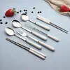 Vajilla de acero inoxidable y cerámica, cuchara con mango de cerámica simple, tenedor, palillos, cuchillo, tenedor, cuchara de acero inoxidable para comida occidental, batidor de huevos