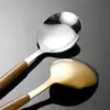 Vajilla portuguesa de internet con mango de madera de imitación, juego de cuchillo, tenedor y cuchara de acero inoxidable, vajilla occidental, cuchara de postre, cuchillo para carne al por mayor
