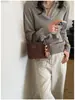 Estilo Melard ante retro colección otoño/invierno 2026: un bolso de hombro, bolso cruzado y bolso de mano elegante y sofisticado, perfecto para ir al trabajo