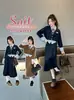 Vestido de outono para meninas 2026 novo estilo infantil estilo preppy para meninas, conjunto de vestido longo moderno para primavera e outono
