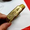 Pulseira de Aço Titânio do General Wen Zhe de 26 Anos, Pulseira de Couro Não Desbota, Pulseira com Fecho Magnético, Escrita de Xizang, Atrai Riqueza