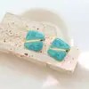 Pendientes de metal con diseño de mariposa y flor, estilo personalidad, Europa y Estados Unidos, para mujer, con sentido exagerado, textura plisada, joyería para orejas