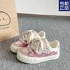 Tênis Populares com Laço para Mulheres 2025 Novos Sapatos de Nicho Versátil Sapatos Brancos de Sola Grossa Tênis de Nicho Pão