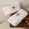 Estuche de Lápices Floral de Encaje Estilo Ins, Alto Atractivo Estético, Bolsa de Almacenamiento de Papelería Femenina, Caja de Papelería Simple de Gran Capacidad para Estudiantes