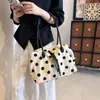 Bolsa de Lona Grande de Capacidad Casual Nueva 2026 para Mujer, Bolso de Hombro para Viajar con Lunares de Color Contrastante, Bolso de Mano