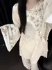 Nuevos Pijamas Retro Florales de Terciopelo Estilo Chino para Mujer, Conjunto Casual de Ropa de Casa Nuevo para Primavera y Otoño que se Puede Usar Afuera