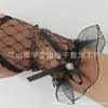 Luvas de Casamento para Noiva Curtas de Tela Lolita Sem Dedos Renda Preta Tela com Babado Laço Luvas