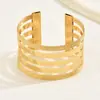 Pulsera abierta multicapa lisa simple dorada E-commerce transfronterizo europeo y americano suministro pulsera de cinco capas para mujer Joyería de Qingdao