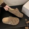 Otoño 2026 Nuevo Retro Gamuza Estilo Old Money Lunares Aumentador de Altura Cómodas Antideslizantes Uso Diario Punta Cerrada Sandalias Birkenstock