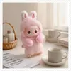 Labubu Cuarta Generación 4.0 Accesorios para Ropa de Bebé Almohada Creativa de Peluche en Forma de U Muñeco de Repuesto para Ropa de Bebé Labubu