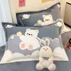 Un par de fundas de almohada de terciopelo de leche engrosadas para otoño e invierno, adecuadas para uso doméstico; fundas de almohada de forro polar de coral, almohadillas para adultos y fundas de almohada (se vende individualmente)