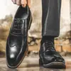 Zapatos de cuero para hombre estilo retro transfronterizos, nuevos zapatos derby casual de negocios formales de otoño, zapatos de hombre con suela blanda antideslizantes para novio