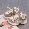 Zapatos para niñas, nuevo modelo otoño 2026, zapatillas deportivas infantiles, zapatos de papá de princesa muy elegantes para niñas pequeñas, modelo de otoño