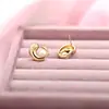 Pendientes de Perla de Agua Dulce en Forma de C de Lujo Ligero Estilo Francés con Agujas de Plata S925, Diseño Curvo Simple que Rodea las Perlas