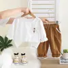 Conjunto de Dos Piezas con Camisa Bordada Floral 3D Elegante para Niñas 2025, Atuendo de Otoño Moderno y Genial para Bebés