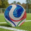 Novo Modelo Bola de Futebol Copa do Mundo 2026 EUA-Canadá-México, Tamanho 5 Laminada, Tamanho 4 Adesiva, Tamanho 3 PU Costurada à Máquina Bola de Futebol PVC Atacado