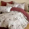 Juego de cuatro piezas estilo vintage de algodón cepillado Clase A, sábana y funda de edredón de algodón grueso para otoño, venta al por mayor de ropa de cama Nantong