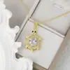 Nueva moda nicho chapado en cobre oro de 18k colgante de tortuga creativo personalidad tortuga colgante micro incrustada circón venta al por mayor