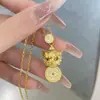 Atacado de Joias Banhadas a Ouro com Diamantes Microincrustados, Colar Pixiu Atrator de Fortuna para Mulheres, Colar Banhado a Ouro com Moeda Antiga de Cobre