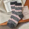 Meias de Lã Estilo Coreano Fair Isle Retro Coração para Mulheres, Meias de Cano Médio para Outono e Inverno, Espessadas e Quentes, Meias Largas Cor Café