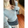Foto Real # Camiseta Básica de Manga Larga para Mujer 2025 Nueva Top de Color Puro Estilo Coreano Versátil Cuello en V Hombro Derecho Camiseta para Mujer Otoño