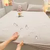 Sábana Bajera Acolchada Antibacteriana Clase A, Pieza Única, Impermeable, Resistente a la Suciedad, Funda Antideslizante para Colchón, Funda Protectora, Funda de Sábana Bajera para Cama Individual/Doble 3