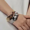 Pulseira Aberta de Aço Inoxidável com Recortes Europeus e Americanos Pedra Olho de Tigre Pulseira de Pérola Feminina Joia de Mão Pulseira de Aço Titânio Joia que Não Desbota