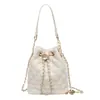 Bolsa Saco de Padrão Diamante de Luxo para Mulheres 2026 Nova Tendência Moda Pequena Bolsa de Ombro com Corrente Estilo Chanel Versátil Bolsa Transversal