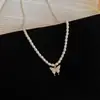 Auténtico Collar de Perlas con Colgante de Mariposa de Diseño Artístico Único, Versátil y Lujoso, Sensación de Alta Gama, Cadena Elegante para la Clavícula, Nuevo