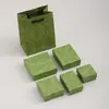 Promoción Nueva Tienda Tapa y Base de Moño Caja de Joyería Verde Caja de Empaque para Anillos, Pendientes, Pulseras, Collares y Accesorios