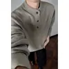 Suéter de Punto con Cuello Henry de Manga Larga para Hombre Estilo Old Money 2026 Otoño Marca de Tendencia Tallas Grandes Holgado Americano Estilo Perezoso Top