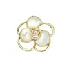 Broche clásico, elegante, de alta gama, calado, con incrustaciones de piedra, de pétalo de nácar natural, accesorio de alfiler de oro suave y simple