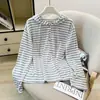 Camiseta de manga larga con capucha a rayas estilo coreano para mujer, prenda de abrigo de otoño con un diseño elegante, top holgado 13459