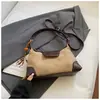 Nova Bolsa Dumpling Estilo Preguiçoso, Leve, Grande Capacidade, Estilo Coreano da Moda, Alta Qualidade, Bolsa de Ombro Transversal Casual Versátil para Mulheres