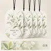 Difusor de Cartão Perfumado Folha Aromatizador de Carro Fragrância de Longa Duração Ornamento Pendurado com Logo Lembrança Desenho Animado Formato Irregular Etiqueta de Presente