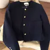 Elegante chaqueta corta azul marino para mujer, perfecta para otoño e invierno, con un diseño chic de inspiración francesa y cuello redondo, adecuada para primavera y otoño