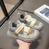 Zapatos para Niñas 2026 Nuevo Otoño Zapatos Deportivos Ligeros de Malla para Niñas Mayores Running Transpirables Zapatos Papá